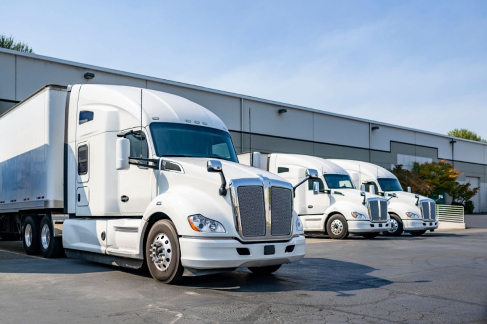 AI continues its advance across truckload fleets, drayage