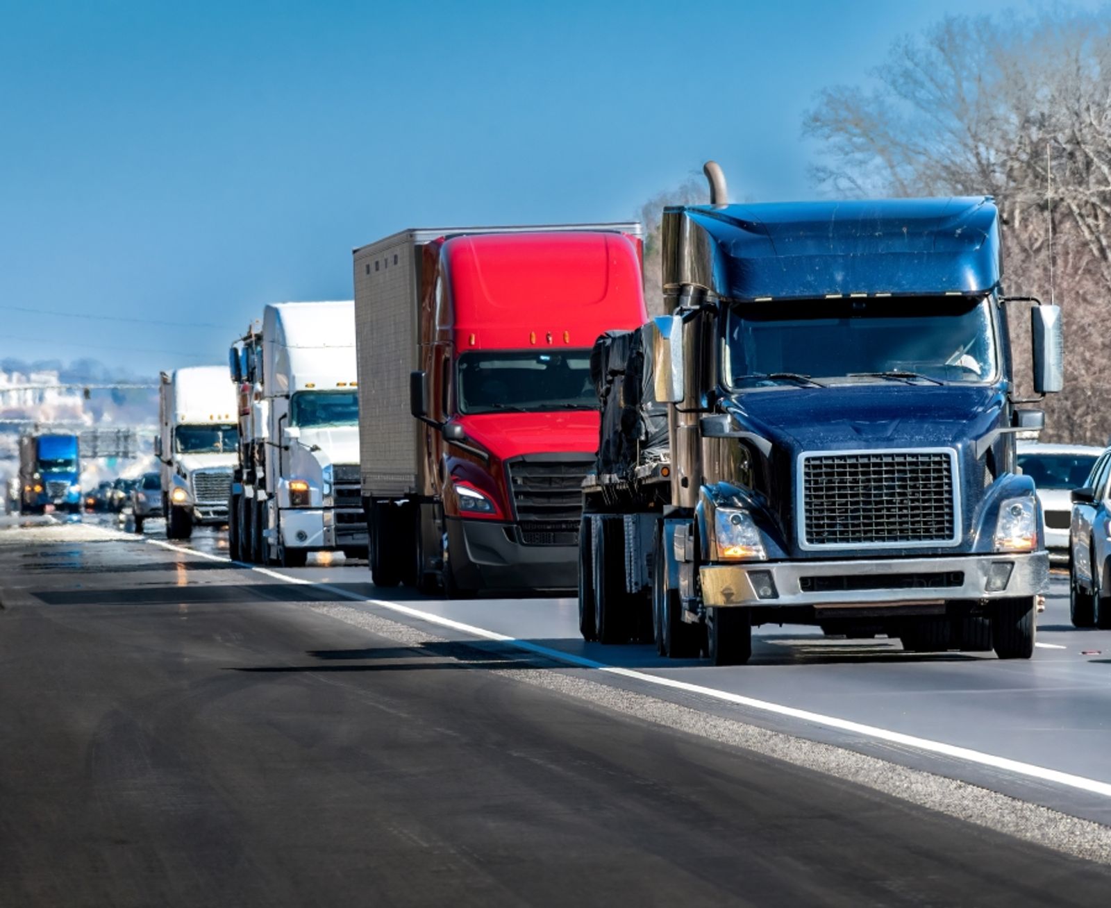 US DOT initiates crackdown on non-English-speaking truckers