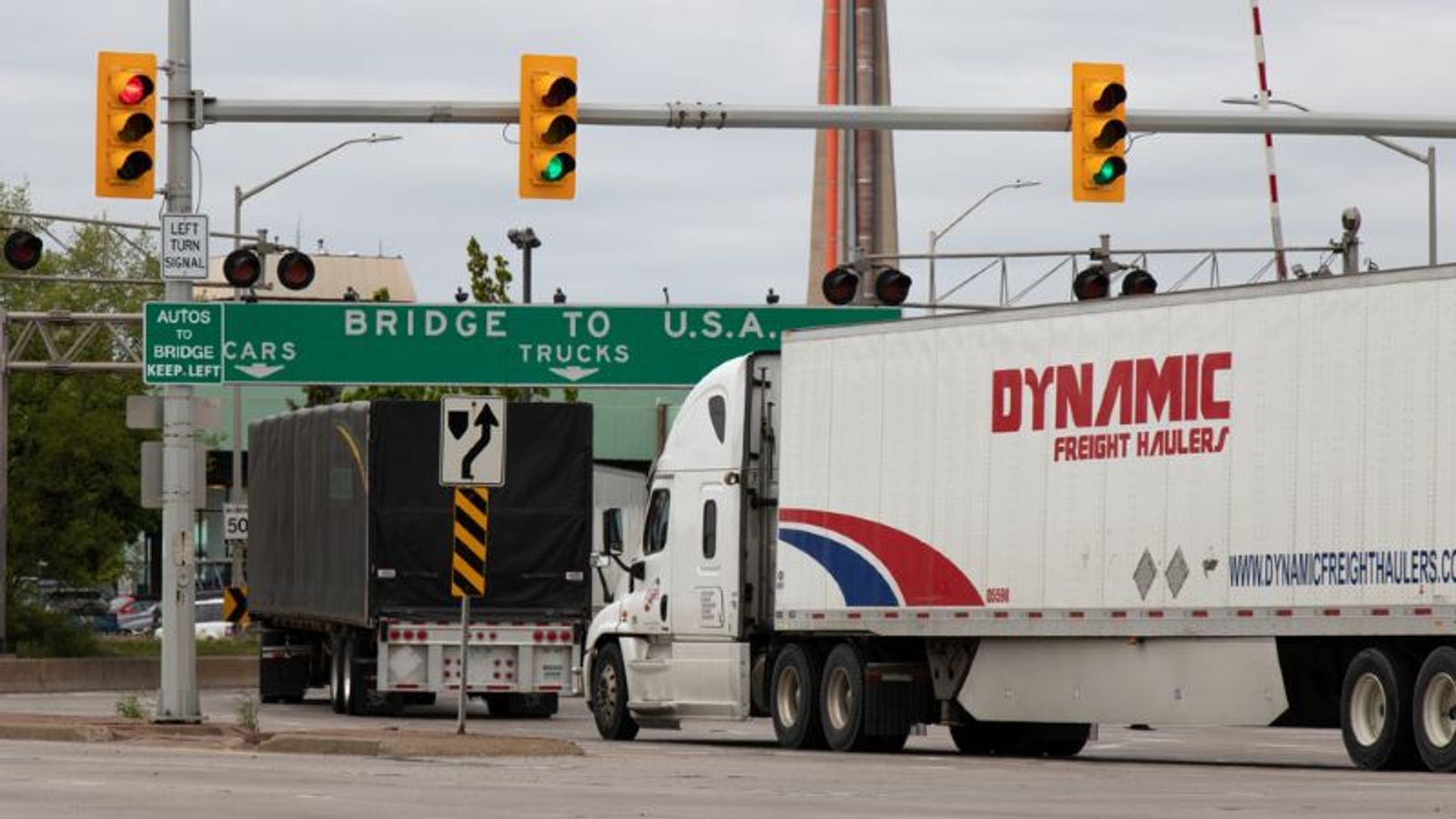 Cross-border truckload marketplace expands into Canada