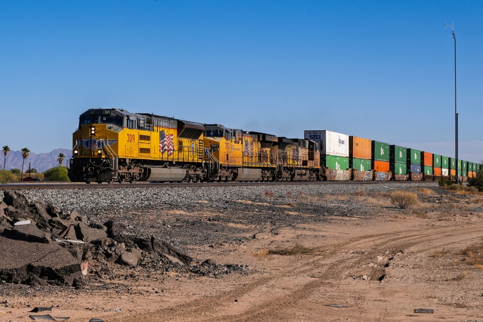 Union Pacific will offer shippers enhanced liability coverage for cargo theft