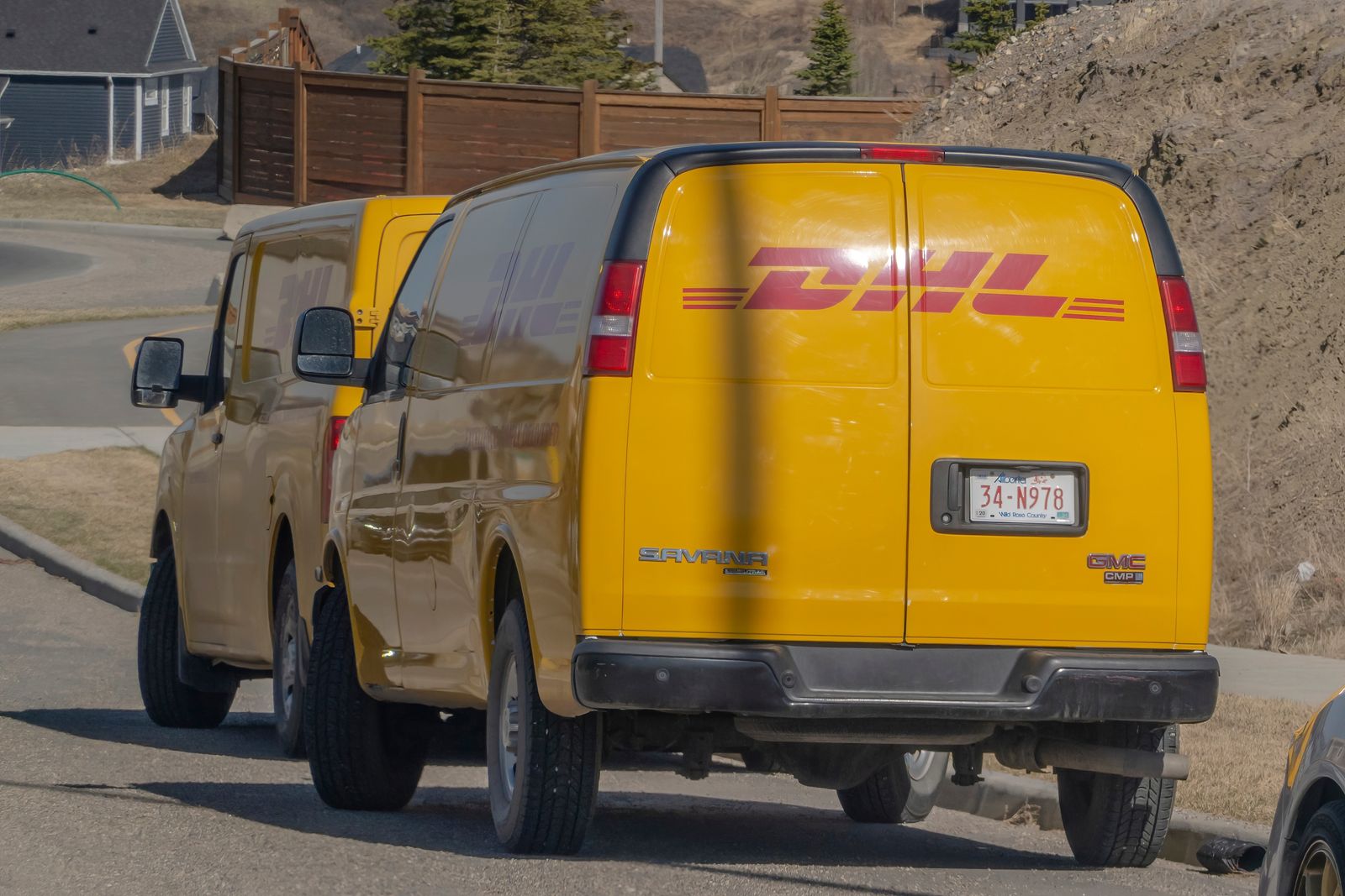 DHL, union workers reach tentative deal to end Canadian work stoppage