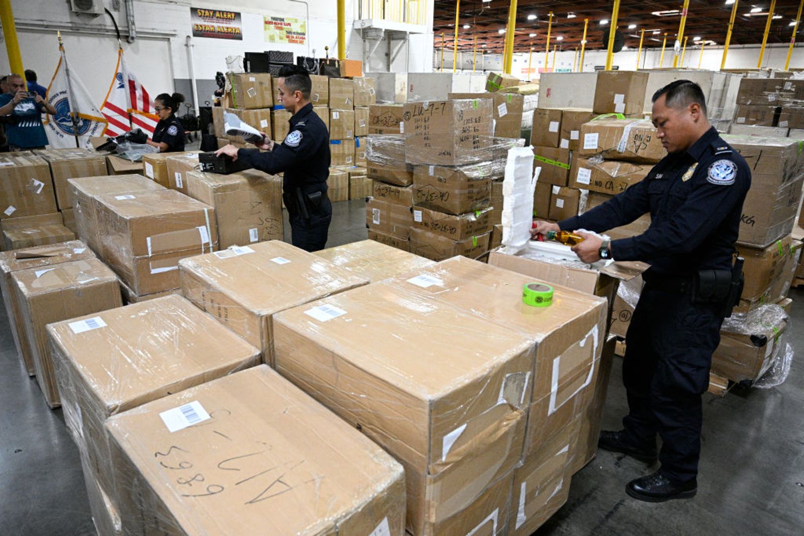 Shipper groups urge CBP to clarify tariff transshipment confusion