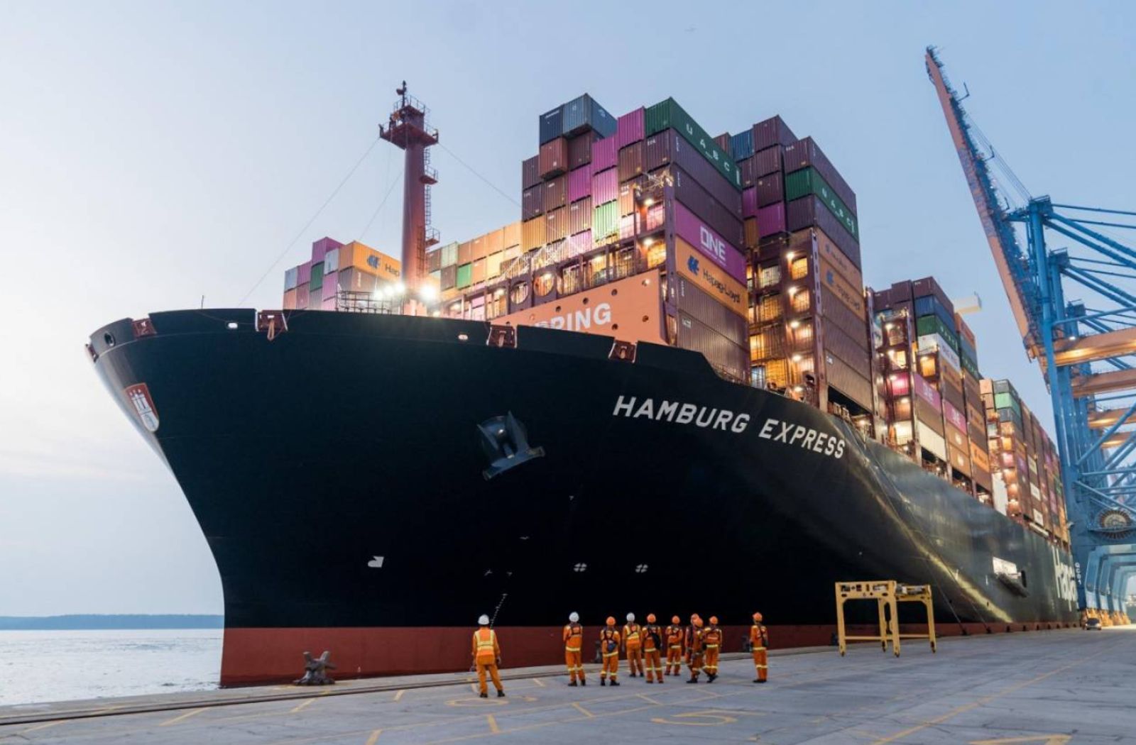 Hapag-Lloyd megaships serve West Africa via Tanger Med hub
