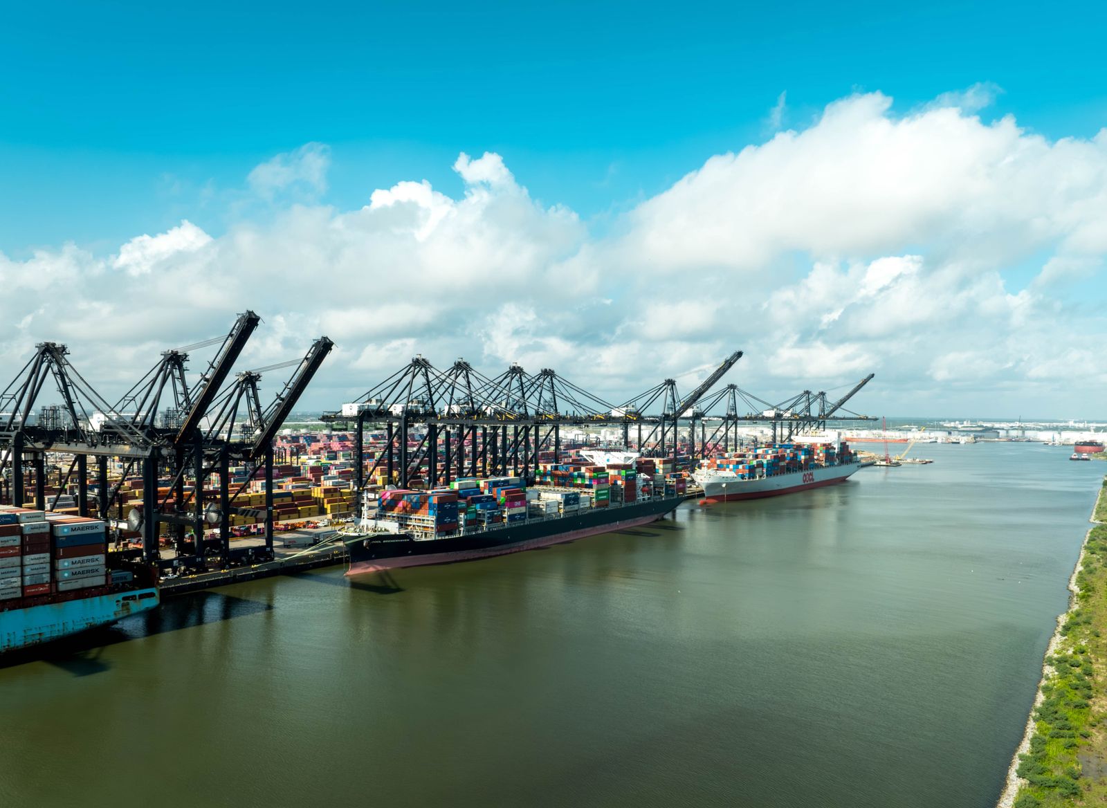 FMC probing service agreements between Port Houston, ocean carriers
