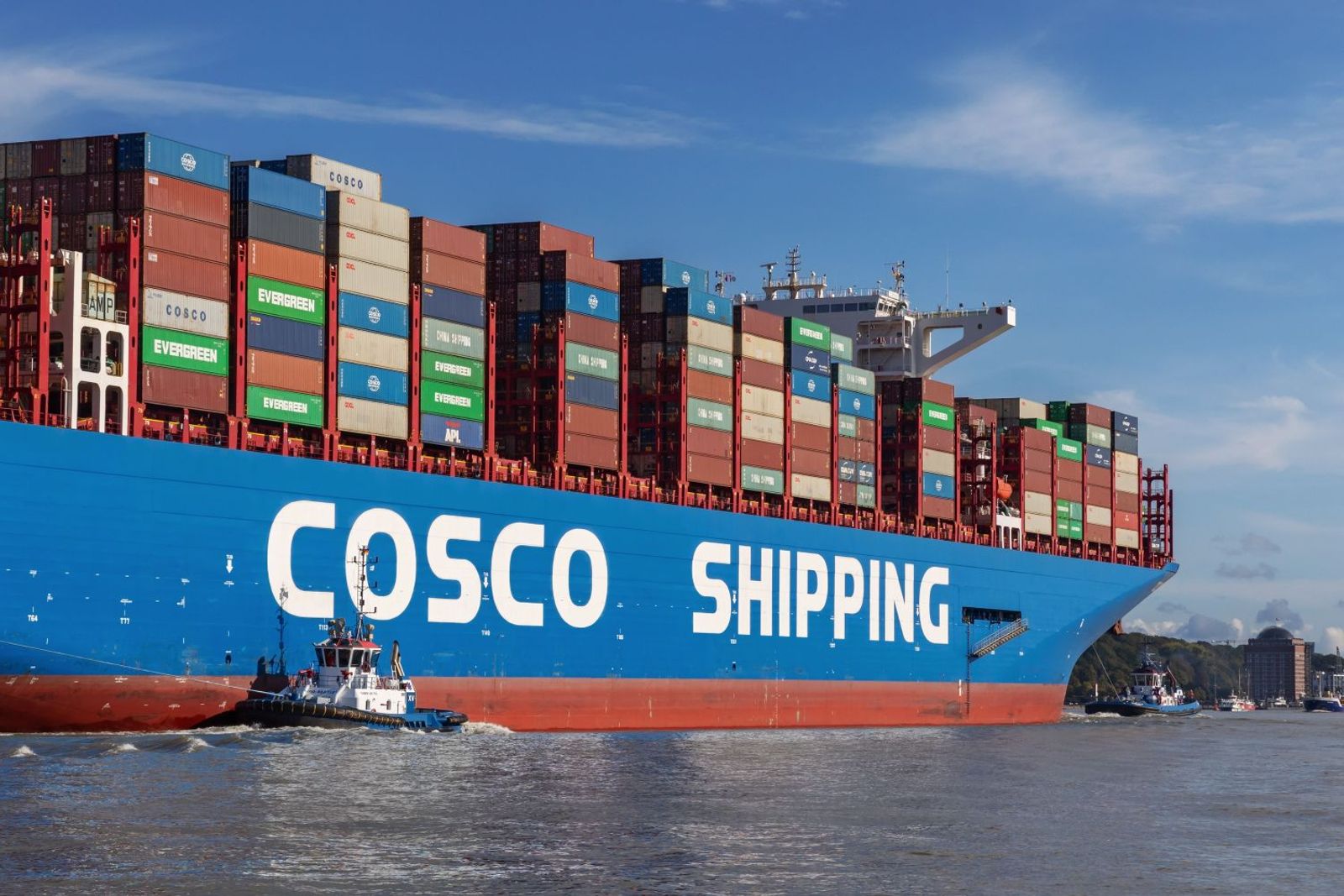 Hutchison confirms Chinese investor interest in BlackRock-TiL ports sale