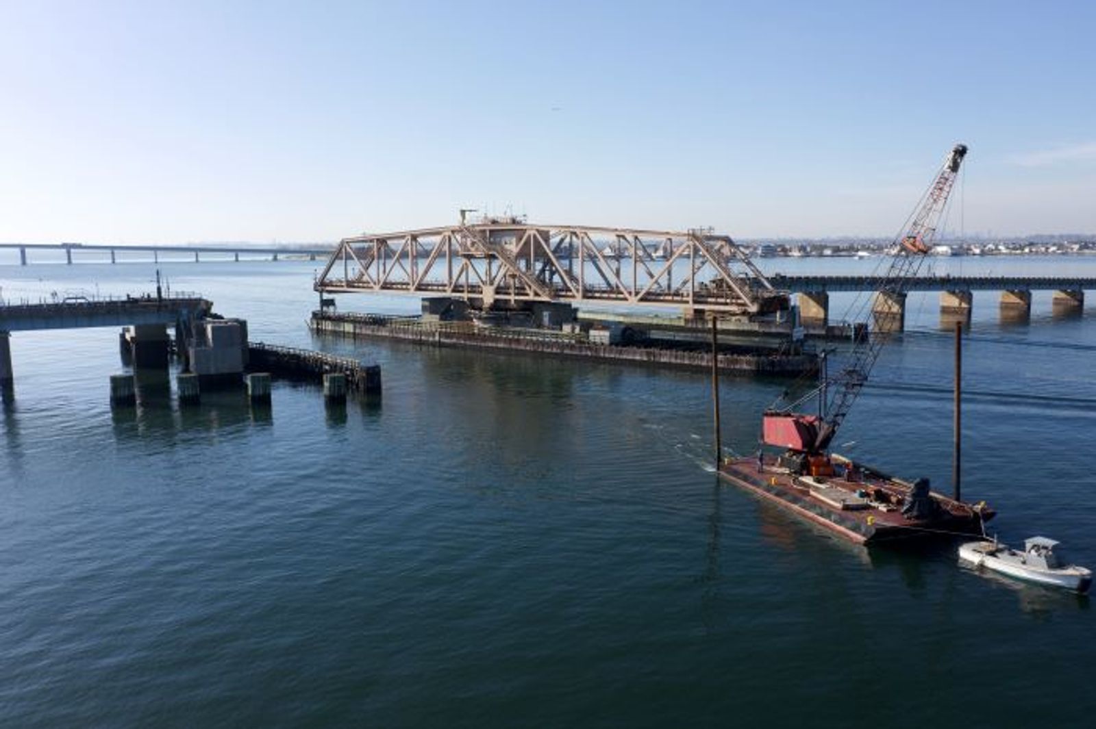 Big US ports ask Congress to follow law for equal funding of dredging work