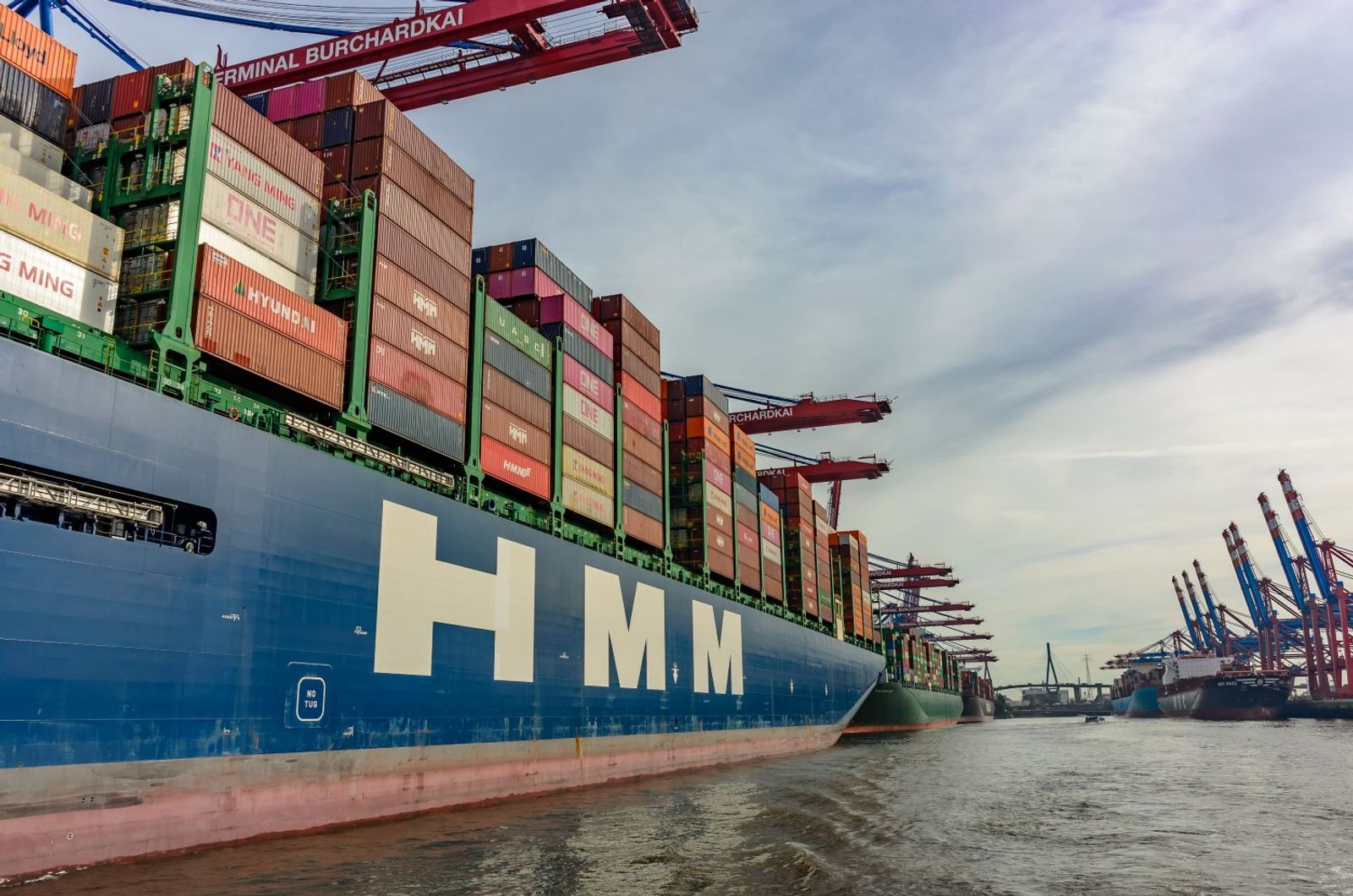 Tariff turmoil to increase market volatility, supply chain disruption: HMM