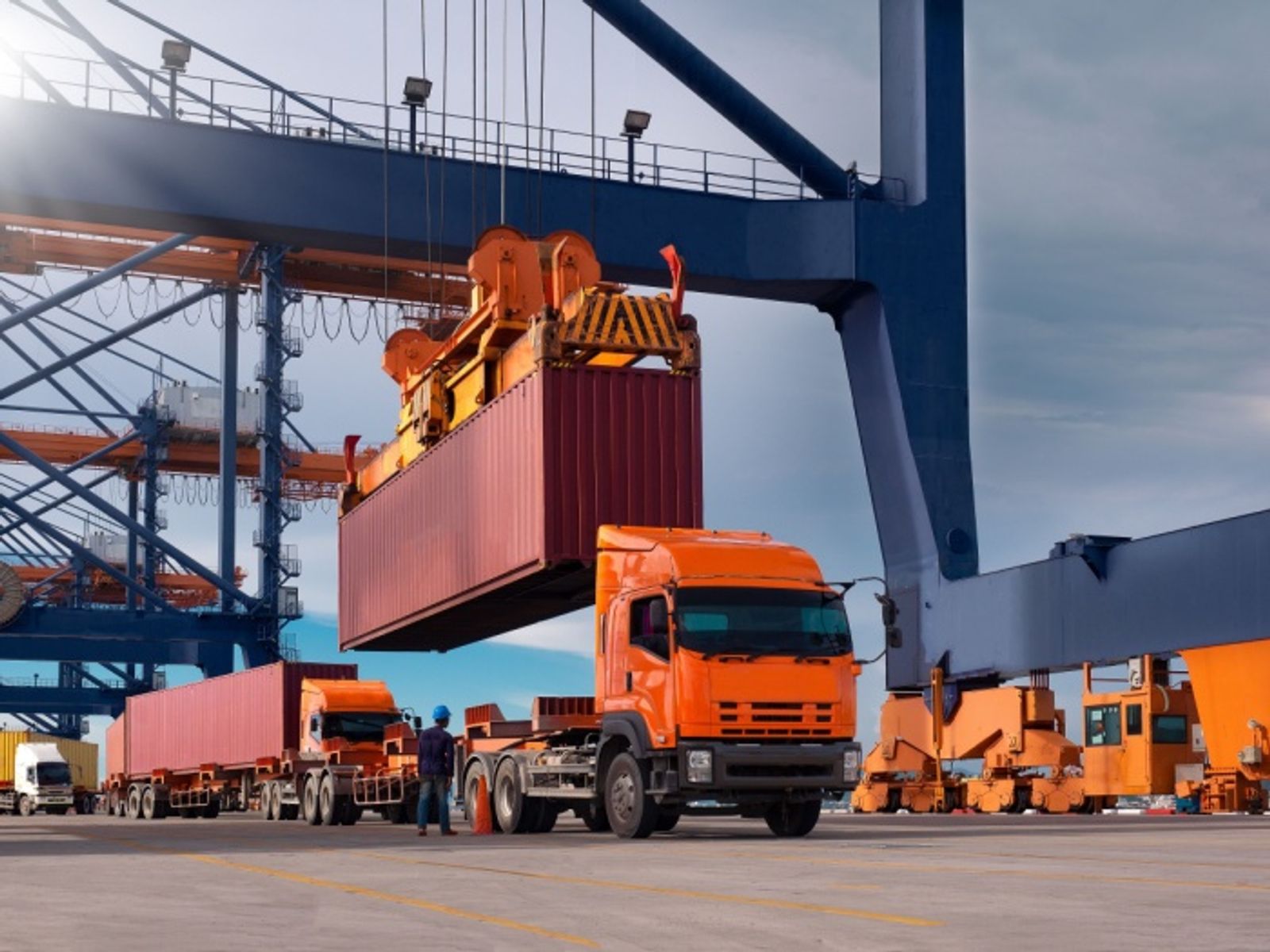 Xeneta expands shipping data footprint with acquisition of eeSea