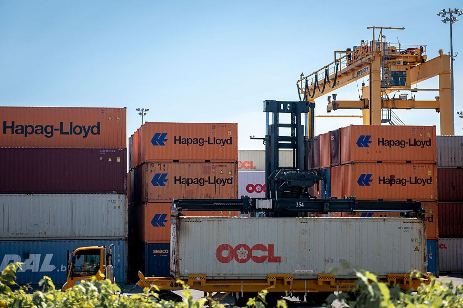 Montreal joins Vancouver in levying empty container fee
