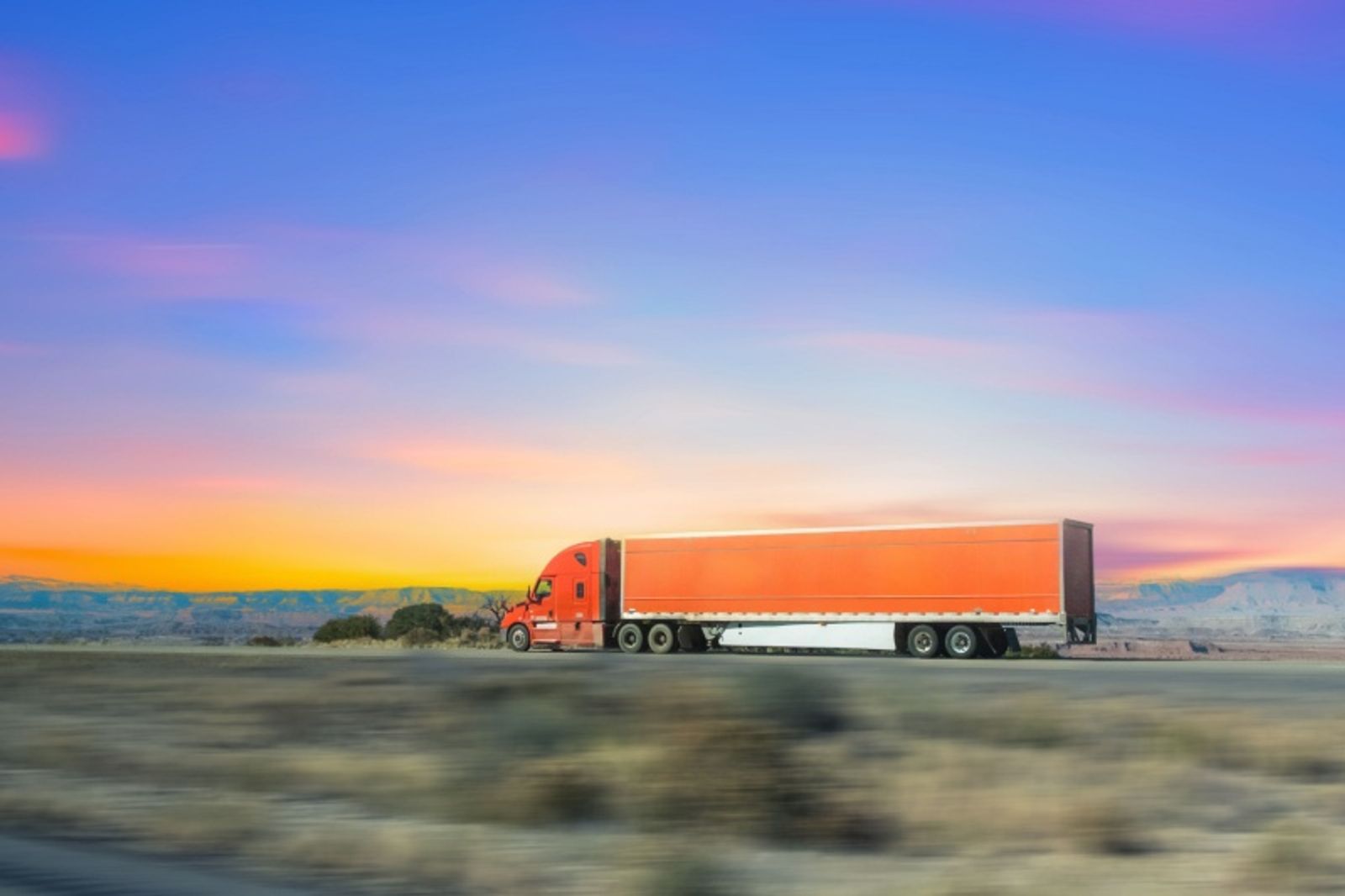 DAT, AscendTMS push Convoy load automation into small broker world