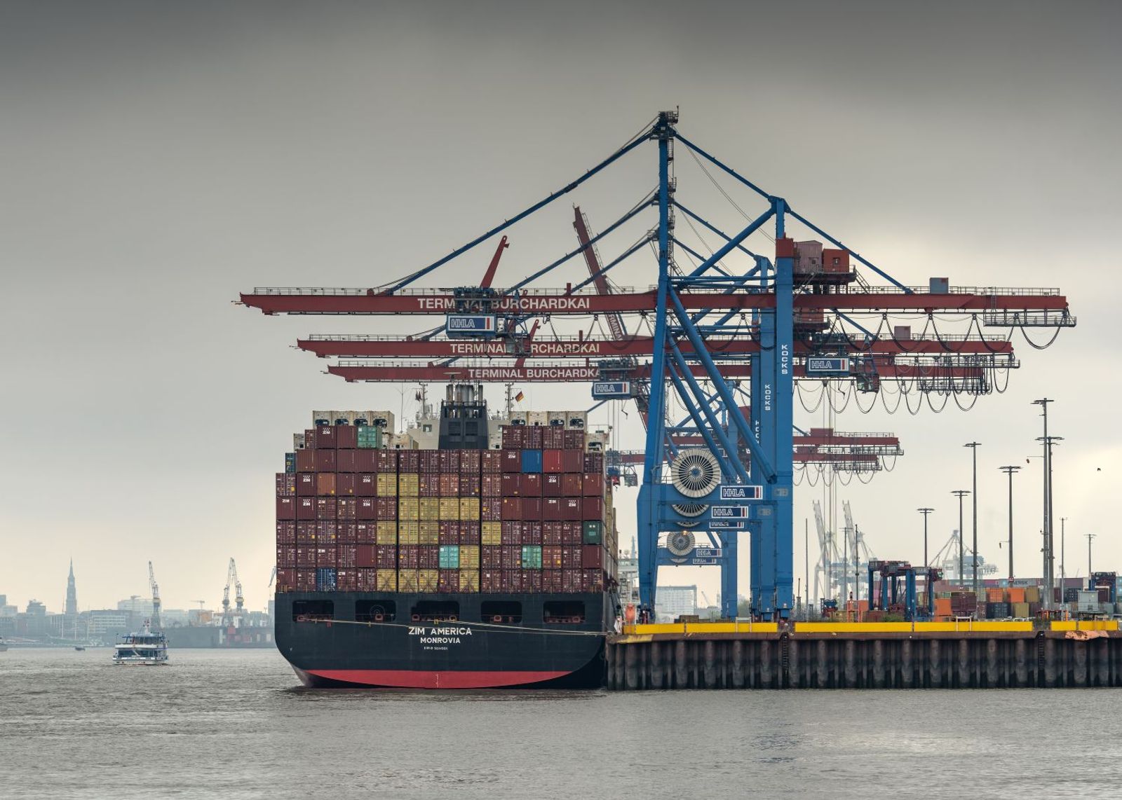 Severe winter storm disrupts North Europe port, inland operations