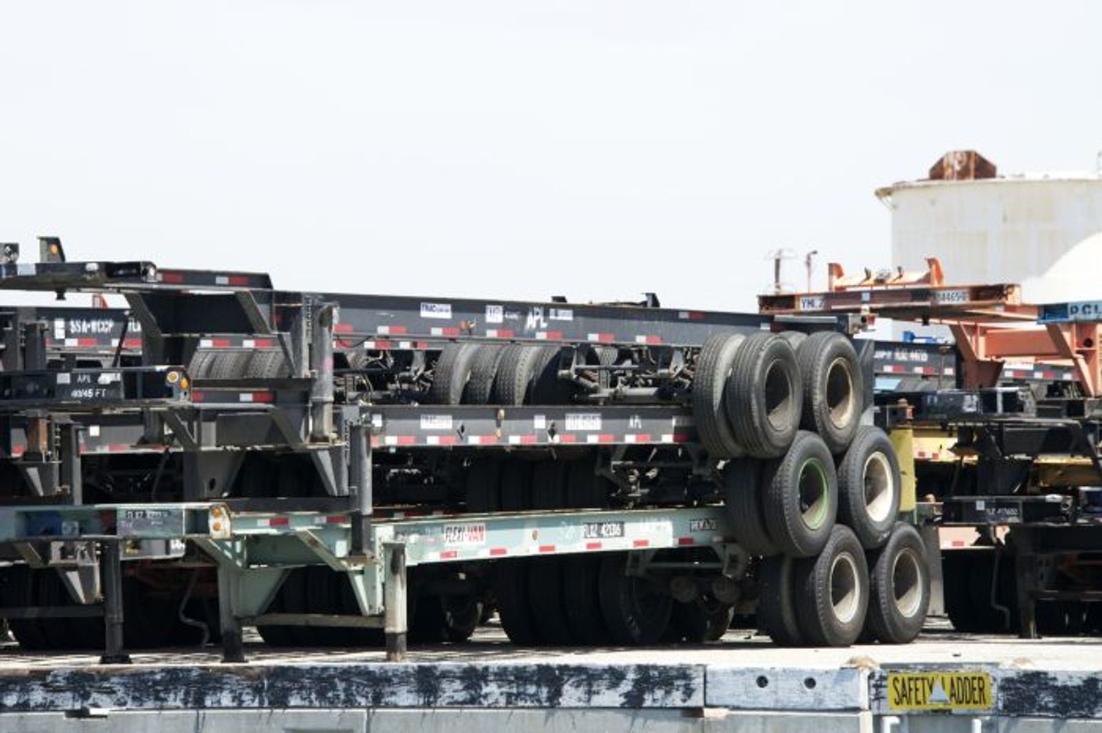 FMC takes second look at ocean carrier limits on chassis choice