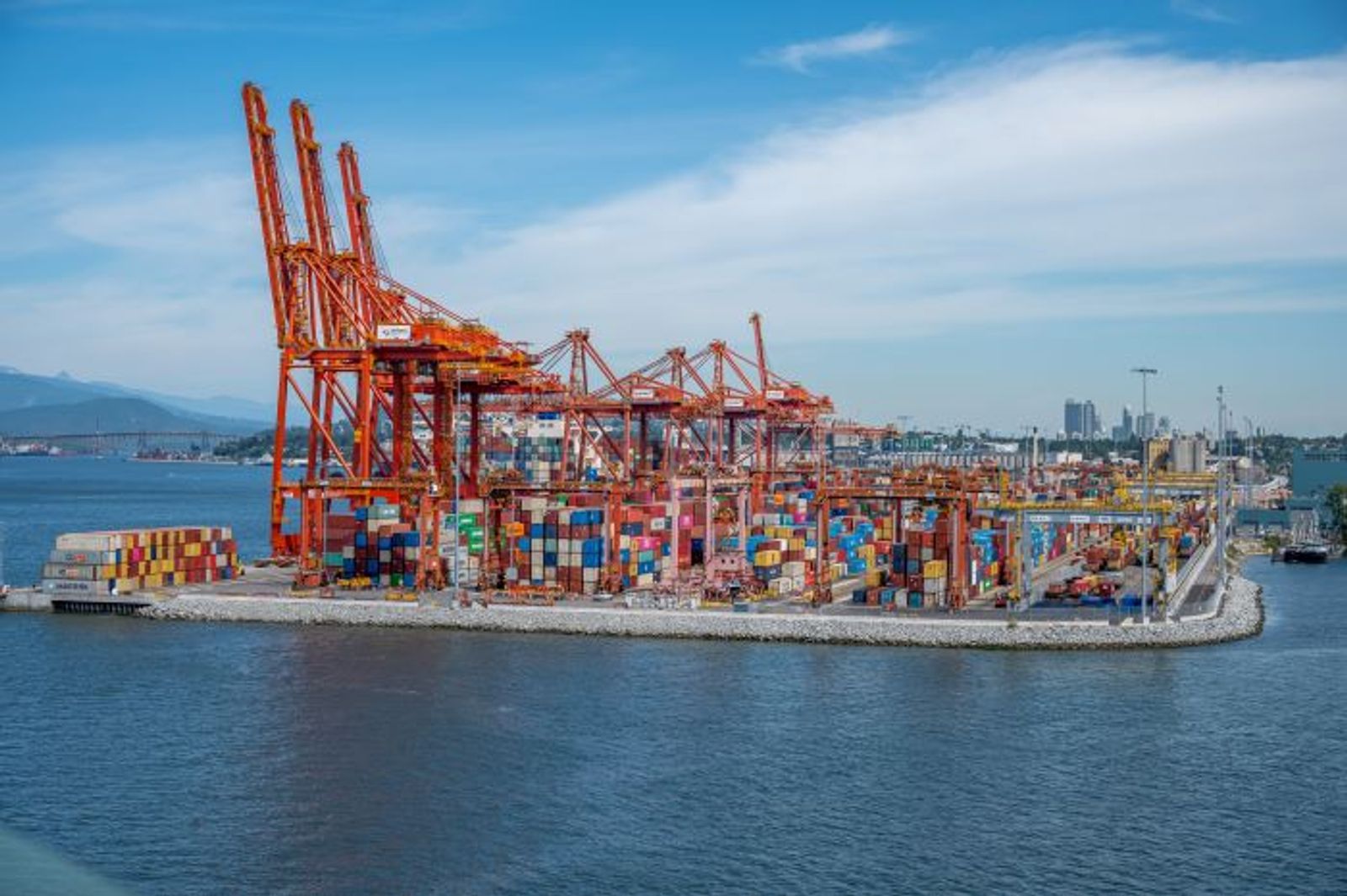 GCT, Vancouver port to jointly study Roberts Bank terminal project
